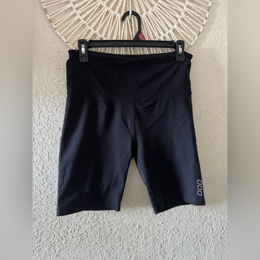 Lorna Jane Black Bike Shorts Stretchy Athletic Wear